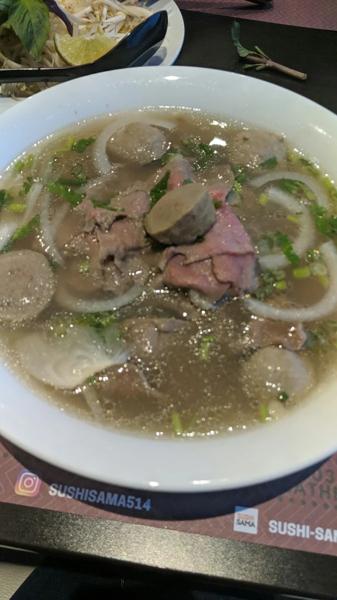 Pho Au Boeuf Saignant Et Boulettes De Boeuf