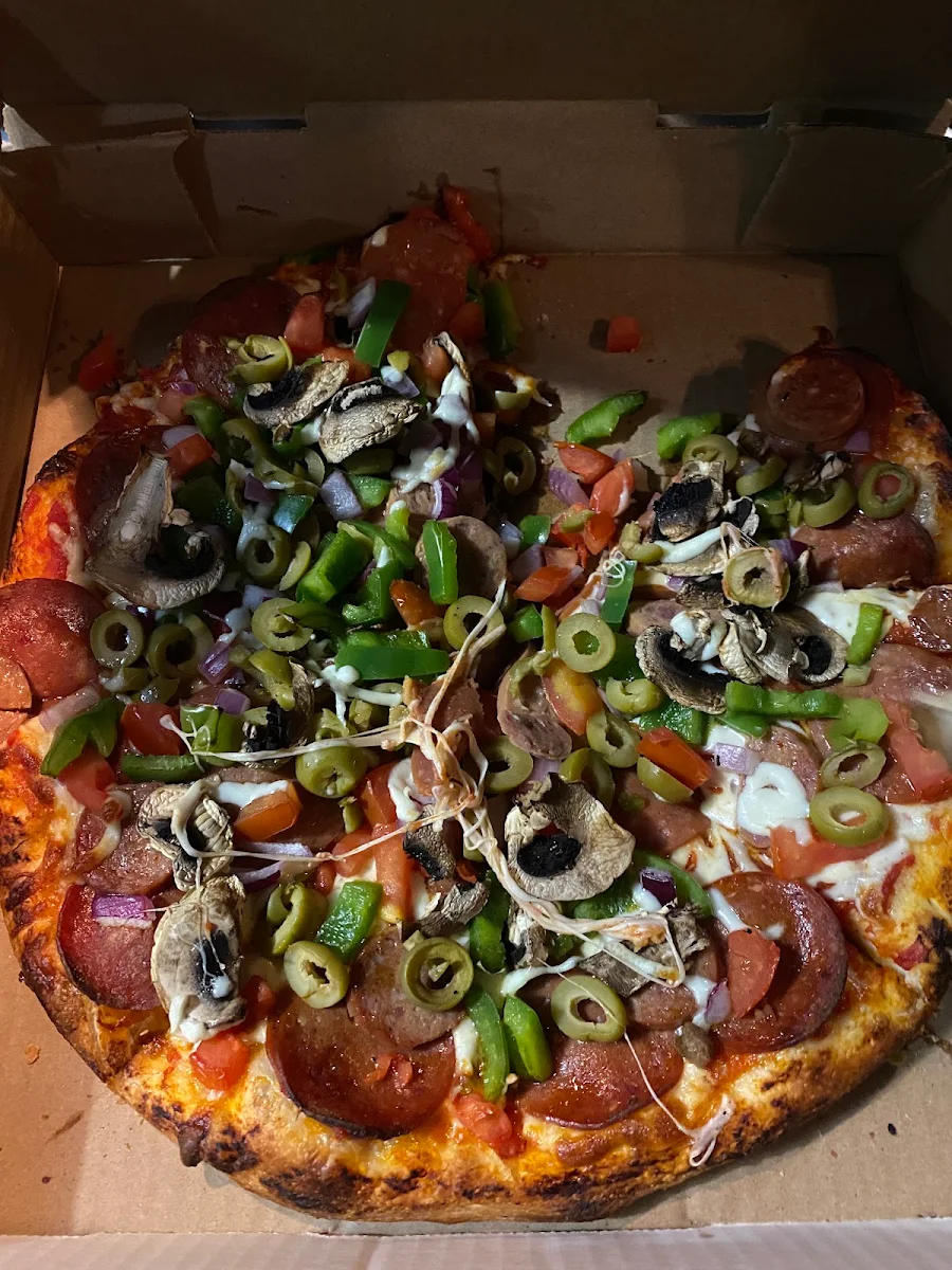 Something Like Pizza Salami E Funghi