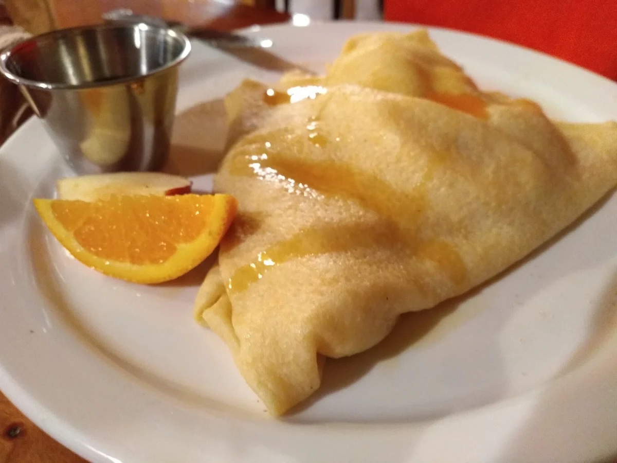 Crepes with Banana and Maple Syrup