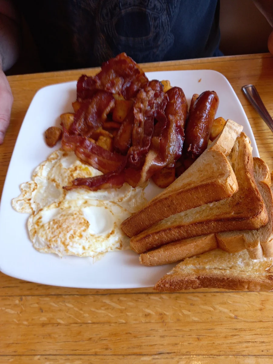 Bacon & Two Eggs, Troll's Restaurant