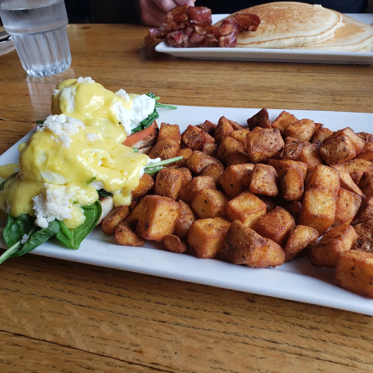 Eggs Benedict, Troll's Restaurant