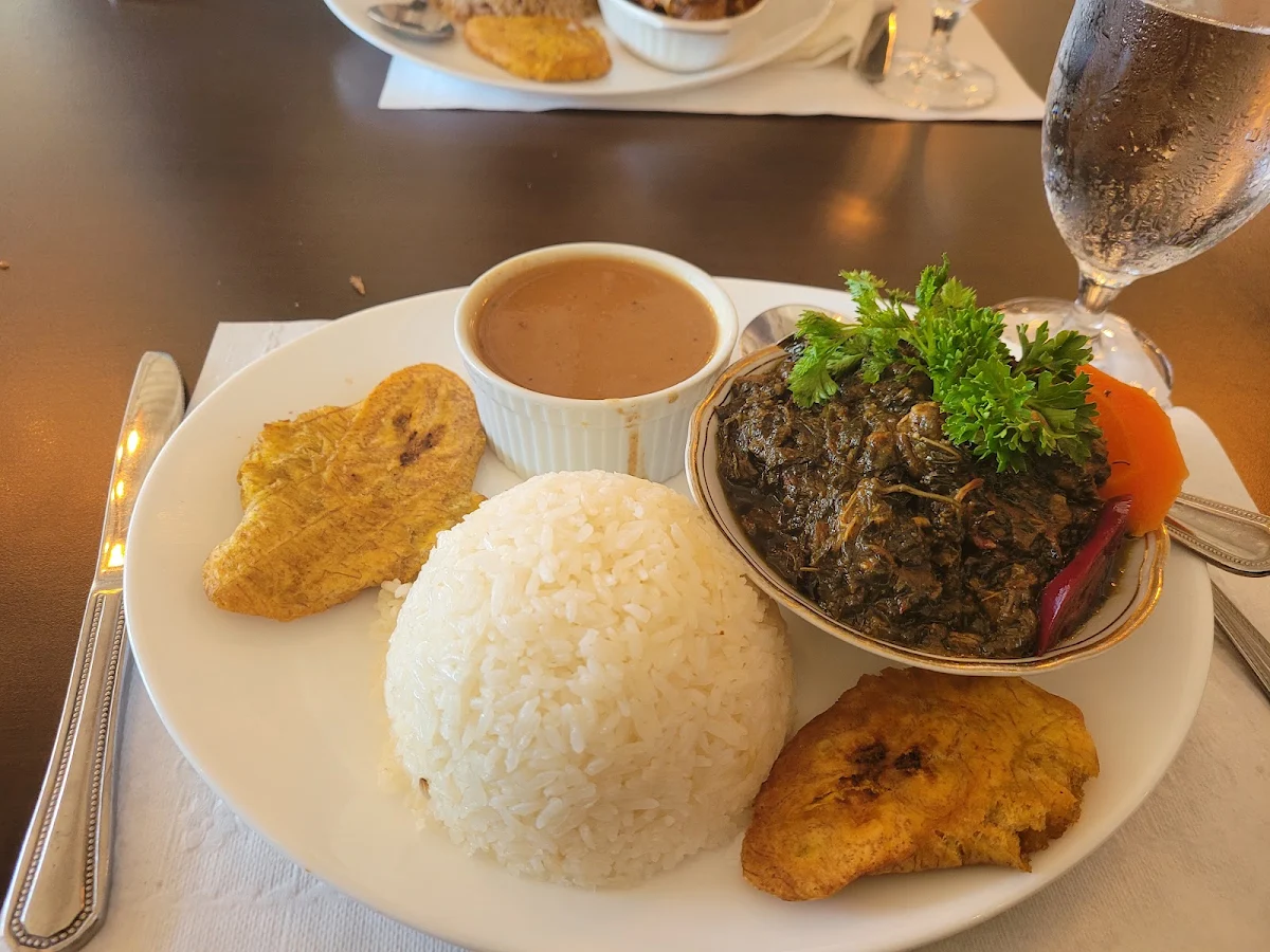 Lalo White Rice and Sauce Pois