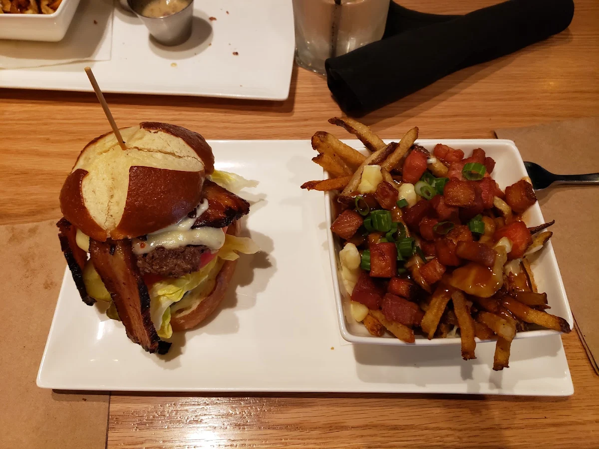 Bacon Poutine
