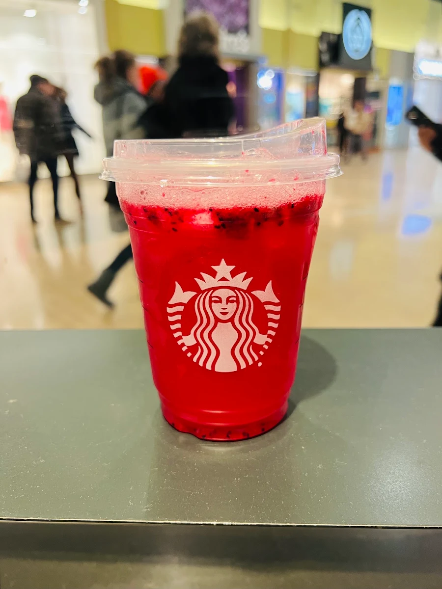 Mango Dragonfruit Lemonade Refresher