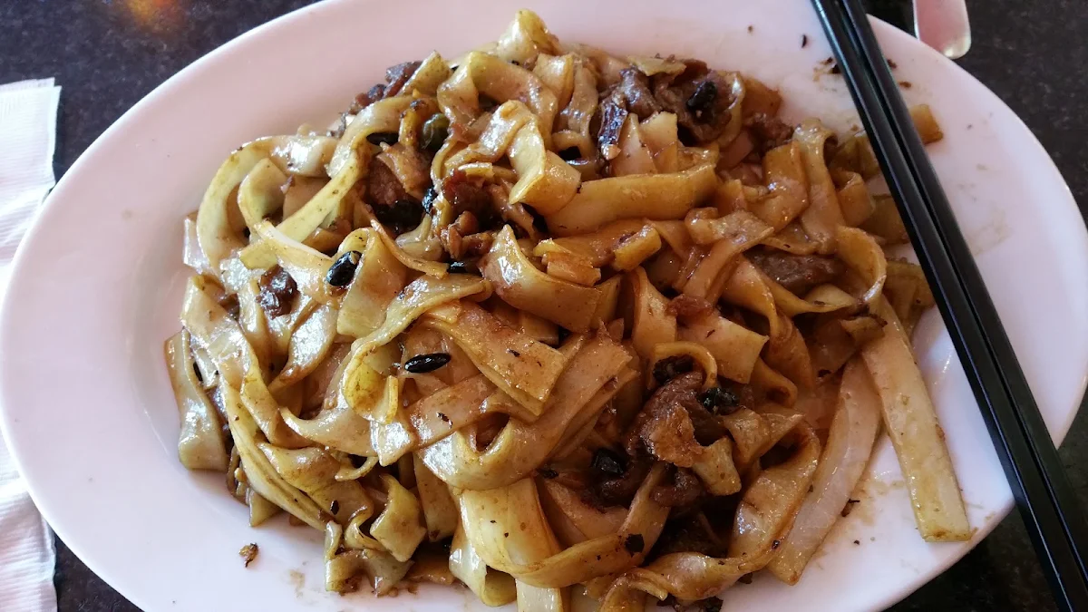 Beef Chow Fun with Black Bean Sauce