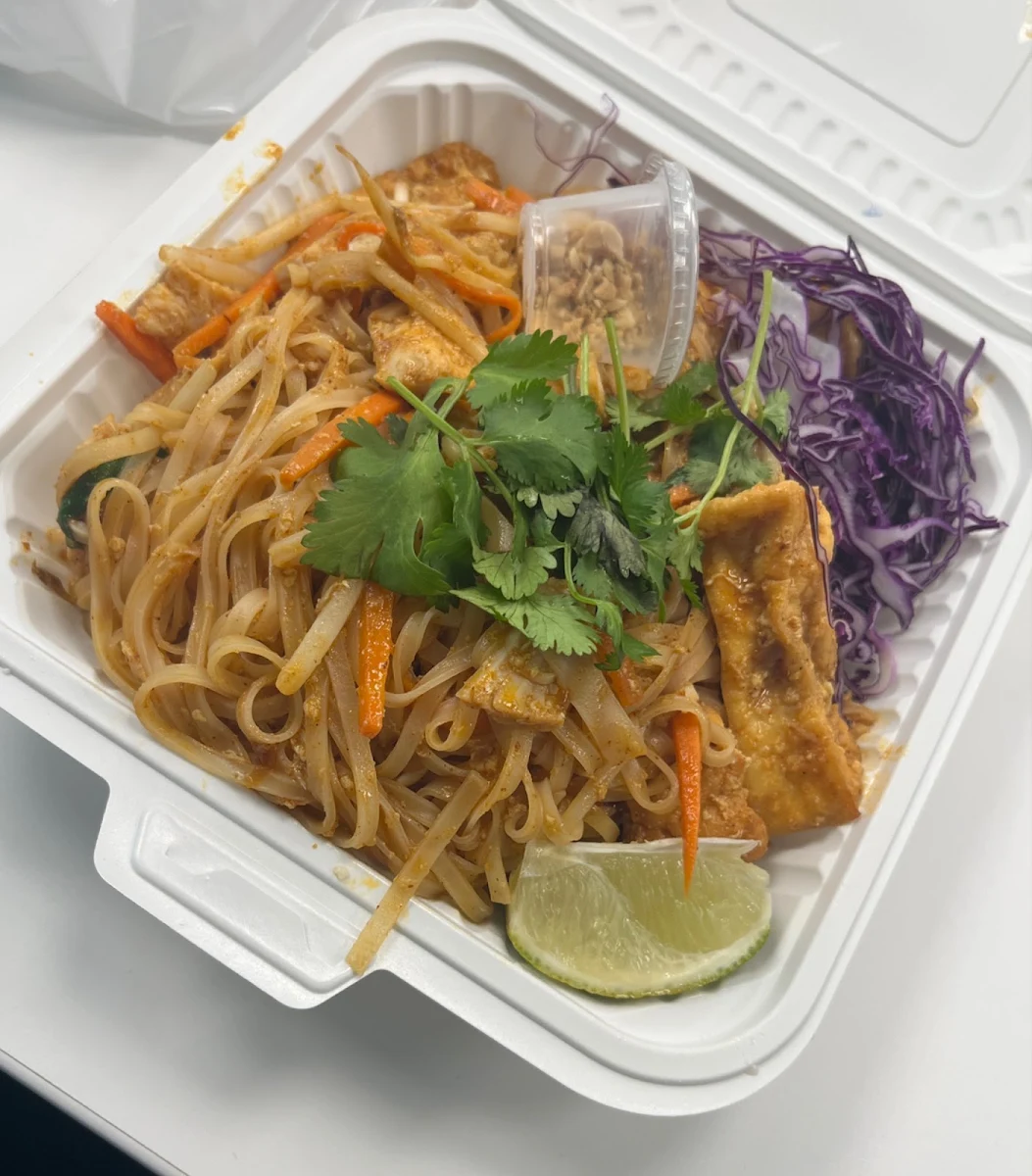 Chicken Pad Thai