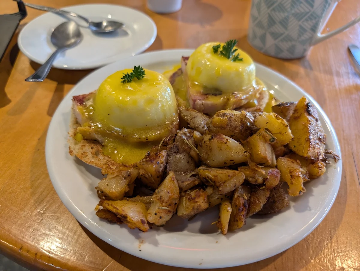 Eggs Benedict