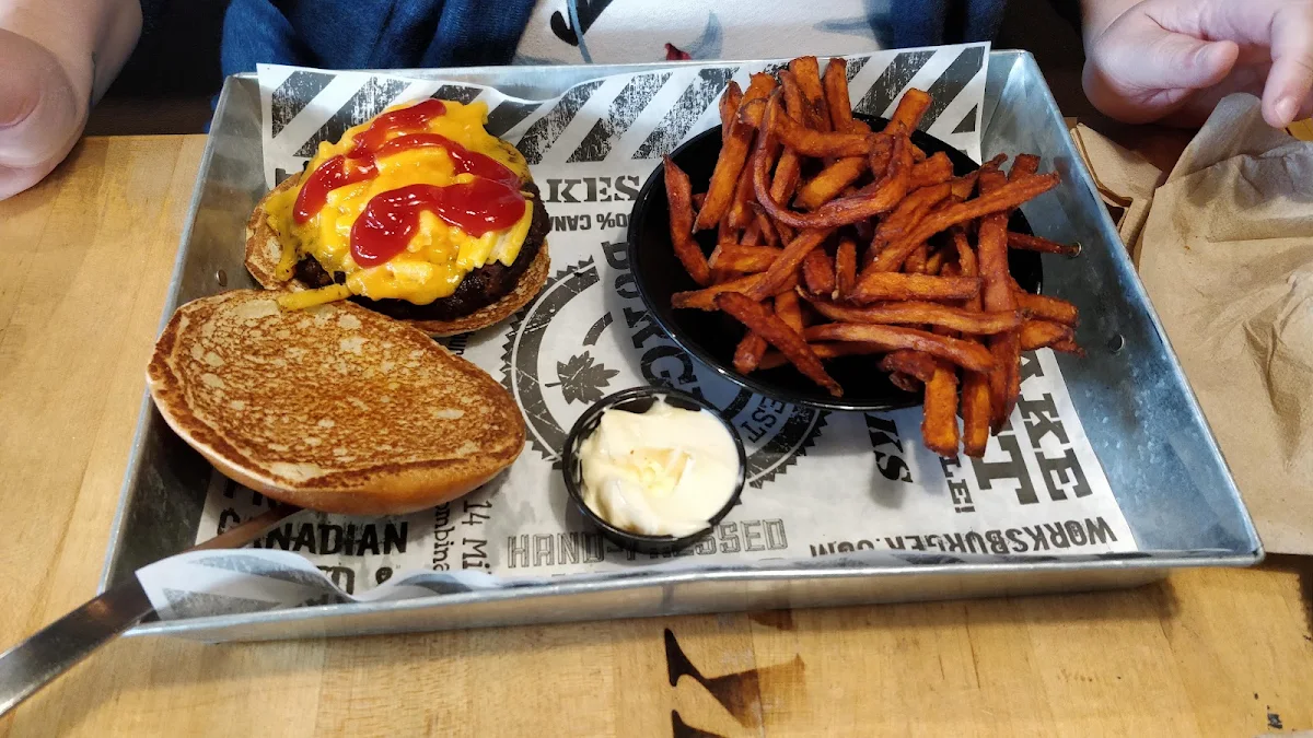 Mac and Cheese Burger with Sweet Potato Fries