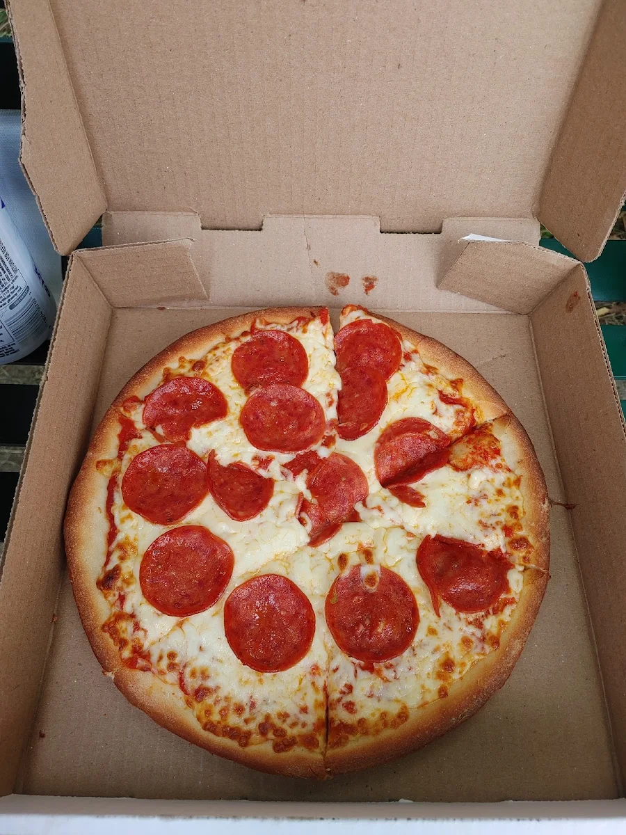 Highlights, Luigi's Pizzeria