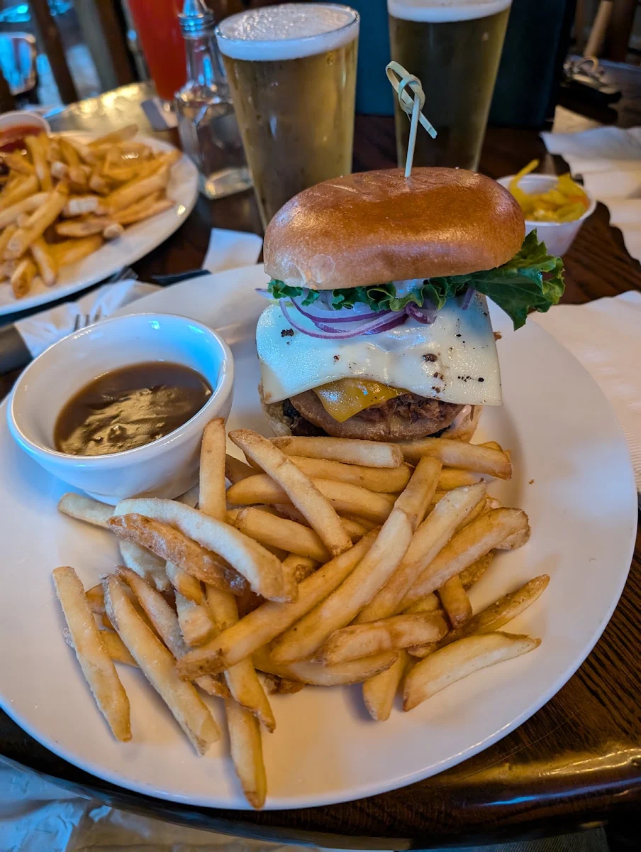 Murray Ville Mile High Burger