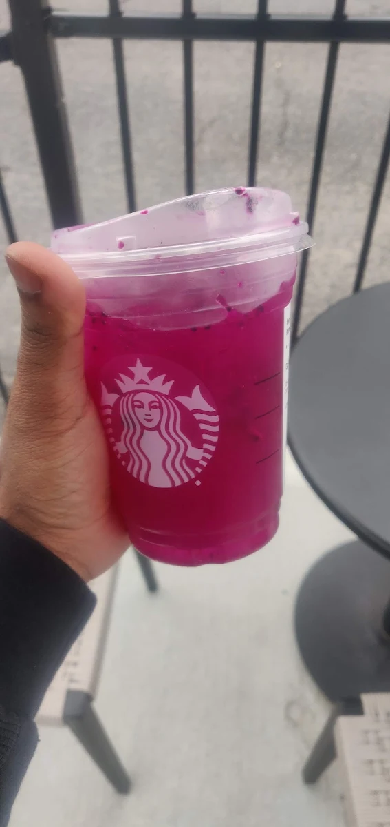 Dragon Fruit Mango Lemonade