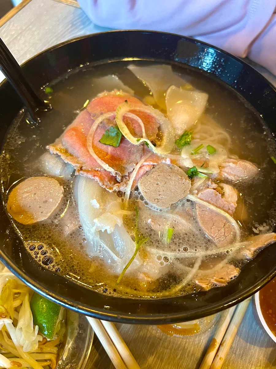 Pho DAC Biet L