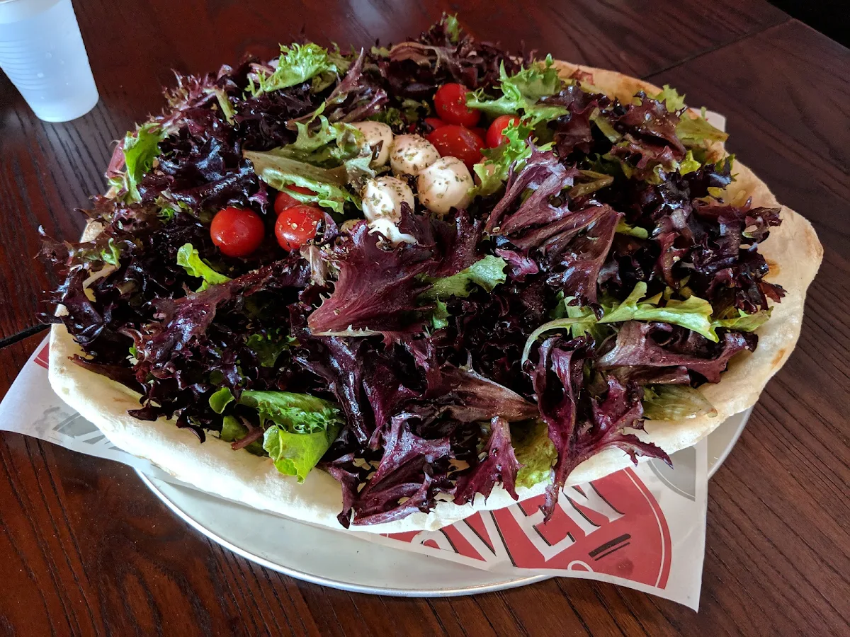 Salad Pizza