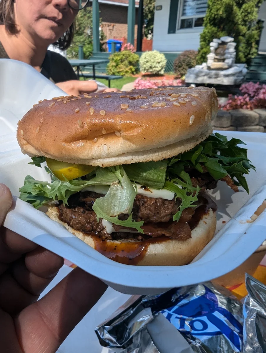 Burger Simonne