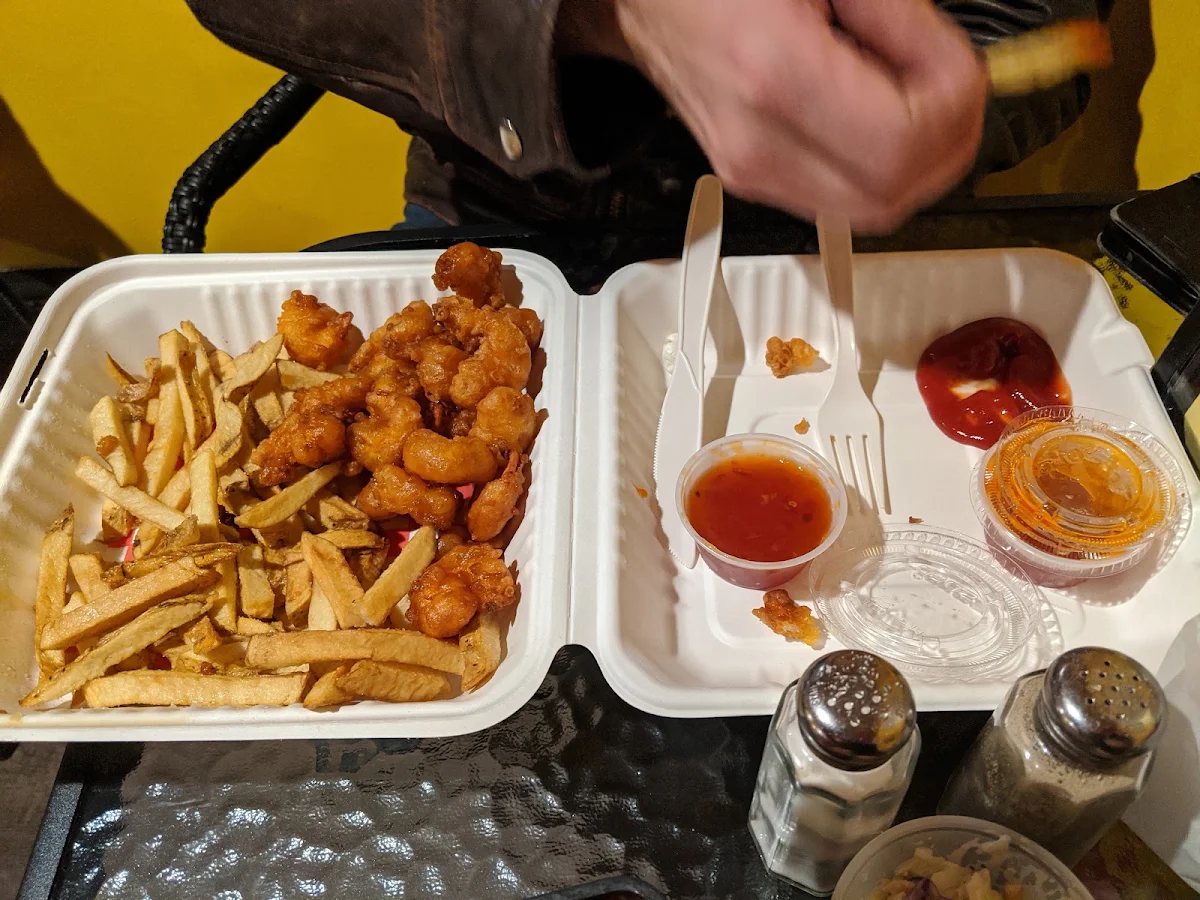 Sriracha Shrimp Basket