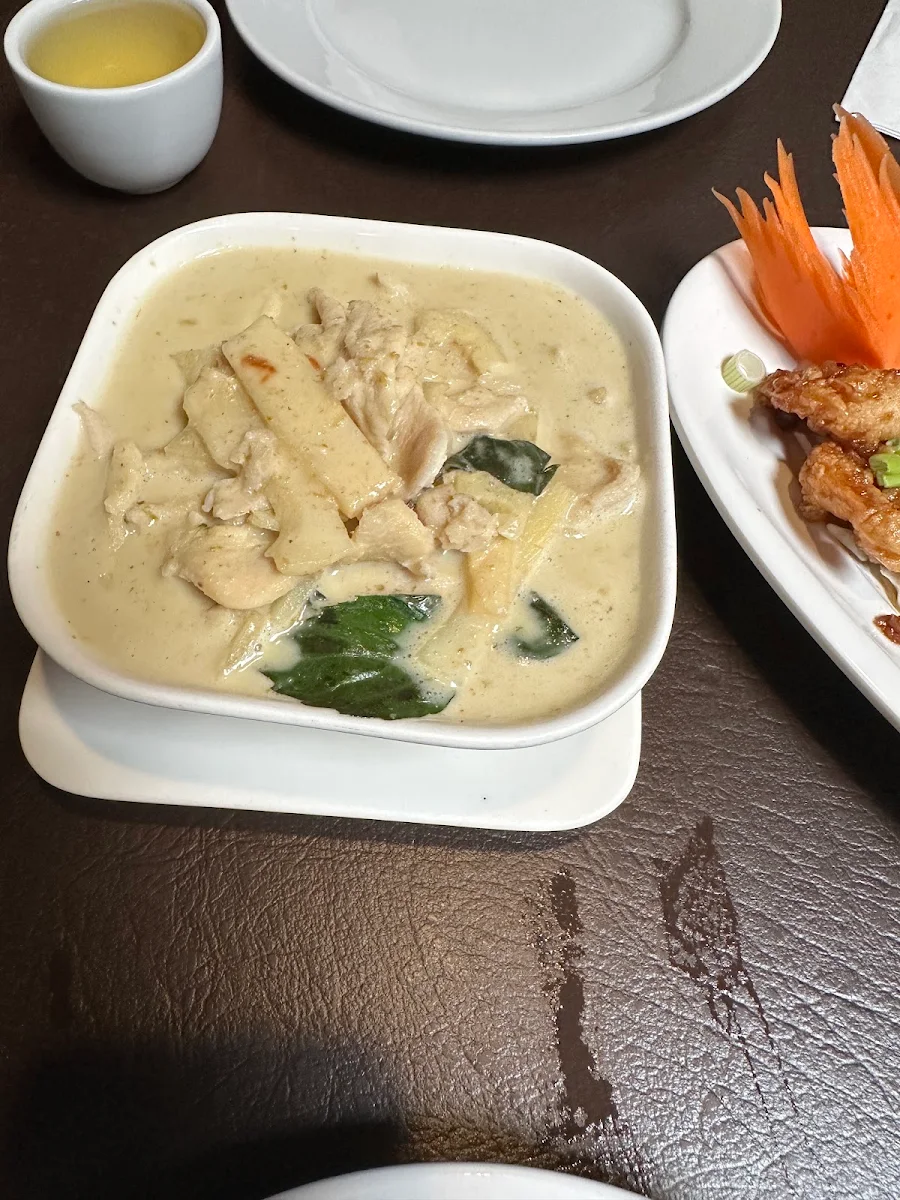 Green Curry Chicken