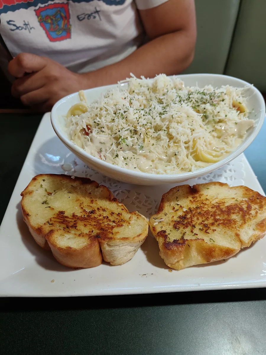Fettuccine Alfredo