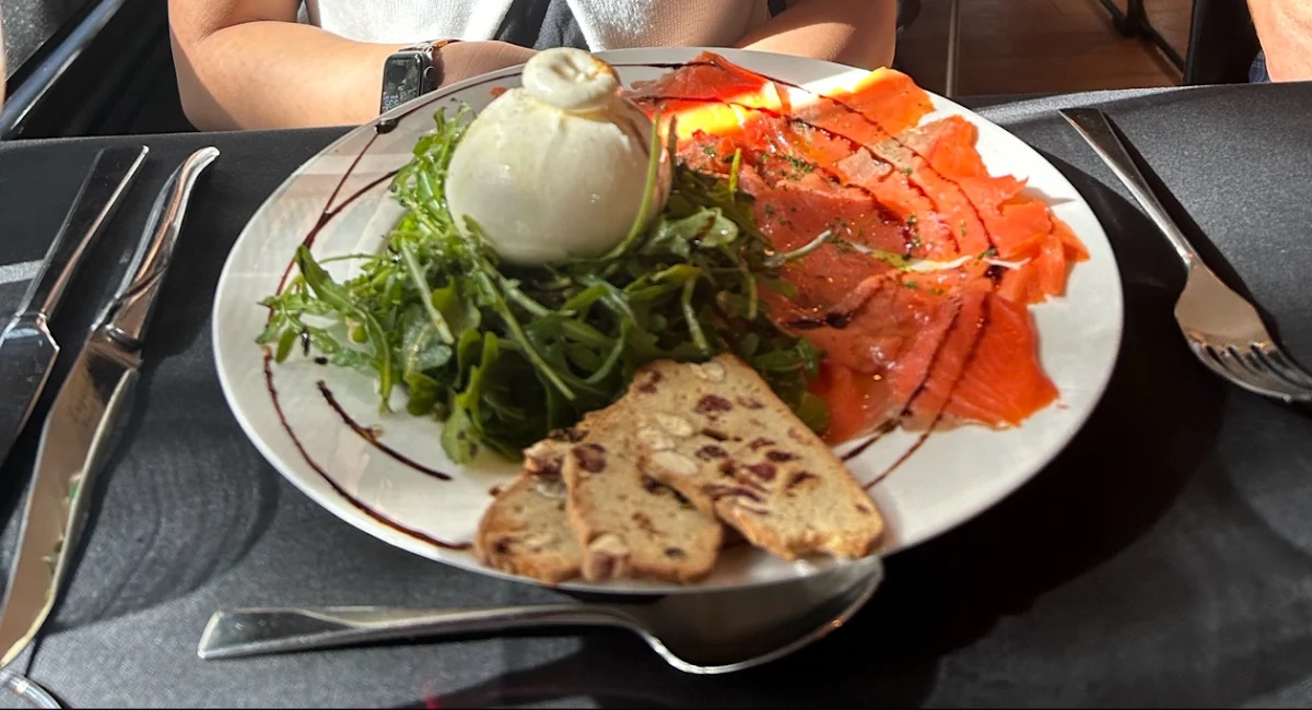 Salade De Saumon-Fumé Smoked Salmon Lox Finished Off with Truffle Oil