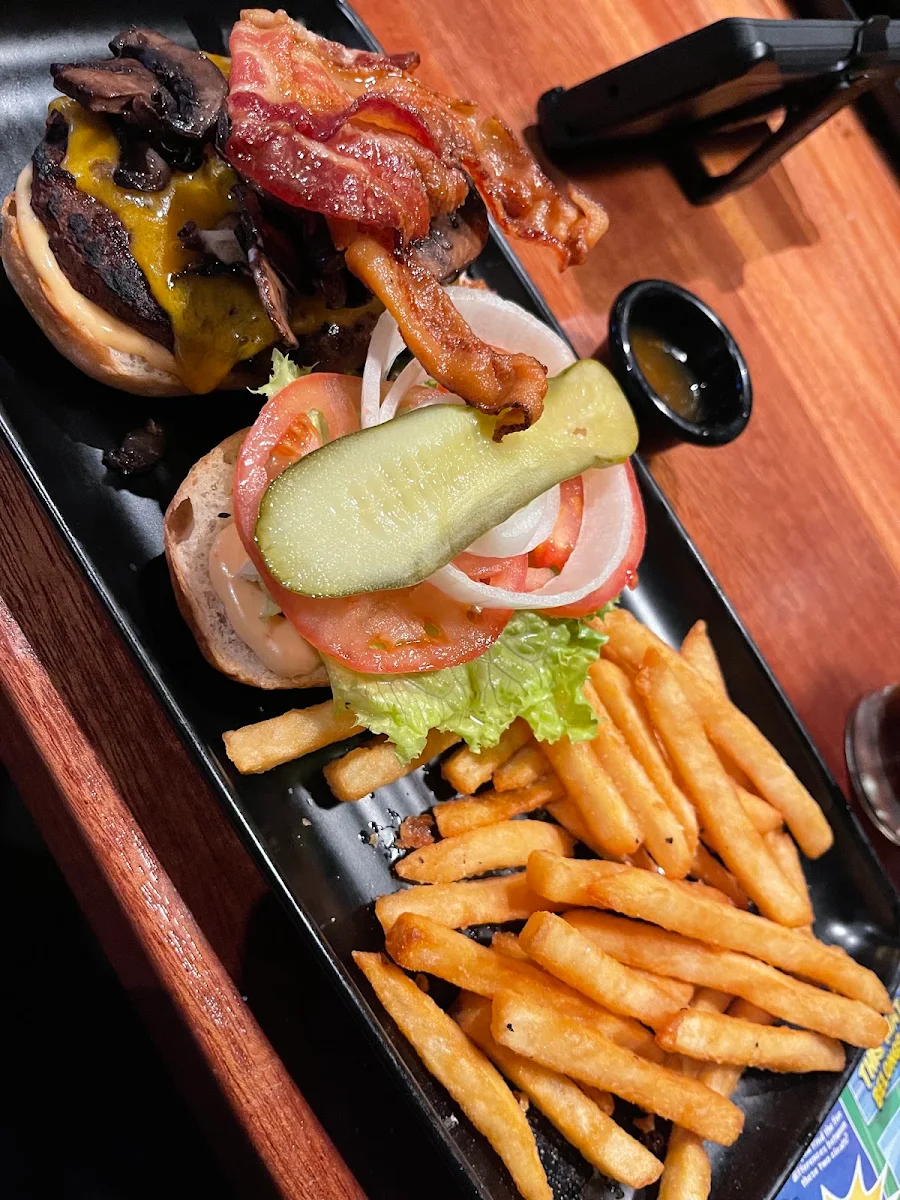 Bacon Mushroom Mikeburger