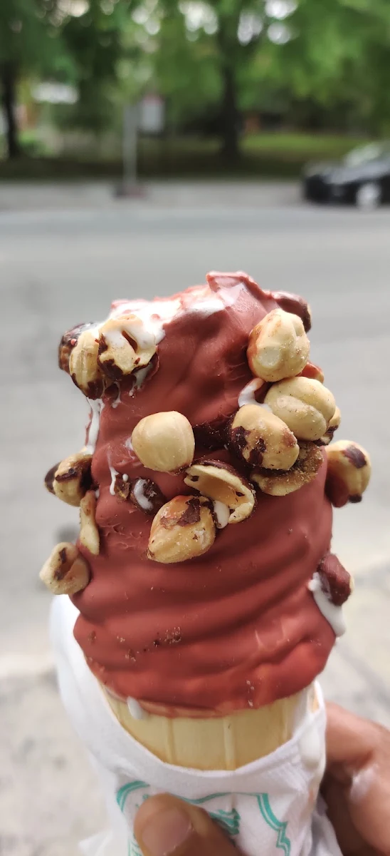 Red Velvet Cheesecake with Hazelnut Toppings