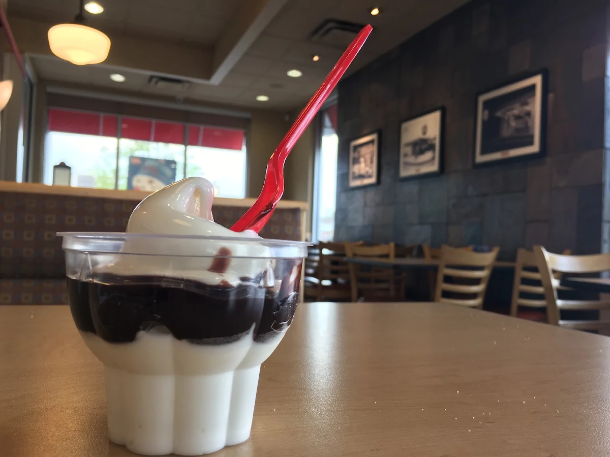 Dairy Queen Hot Fudge Sundae