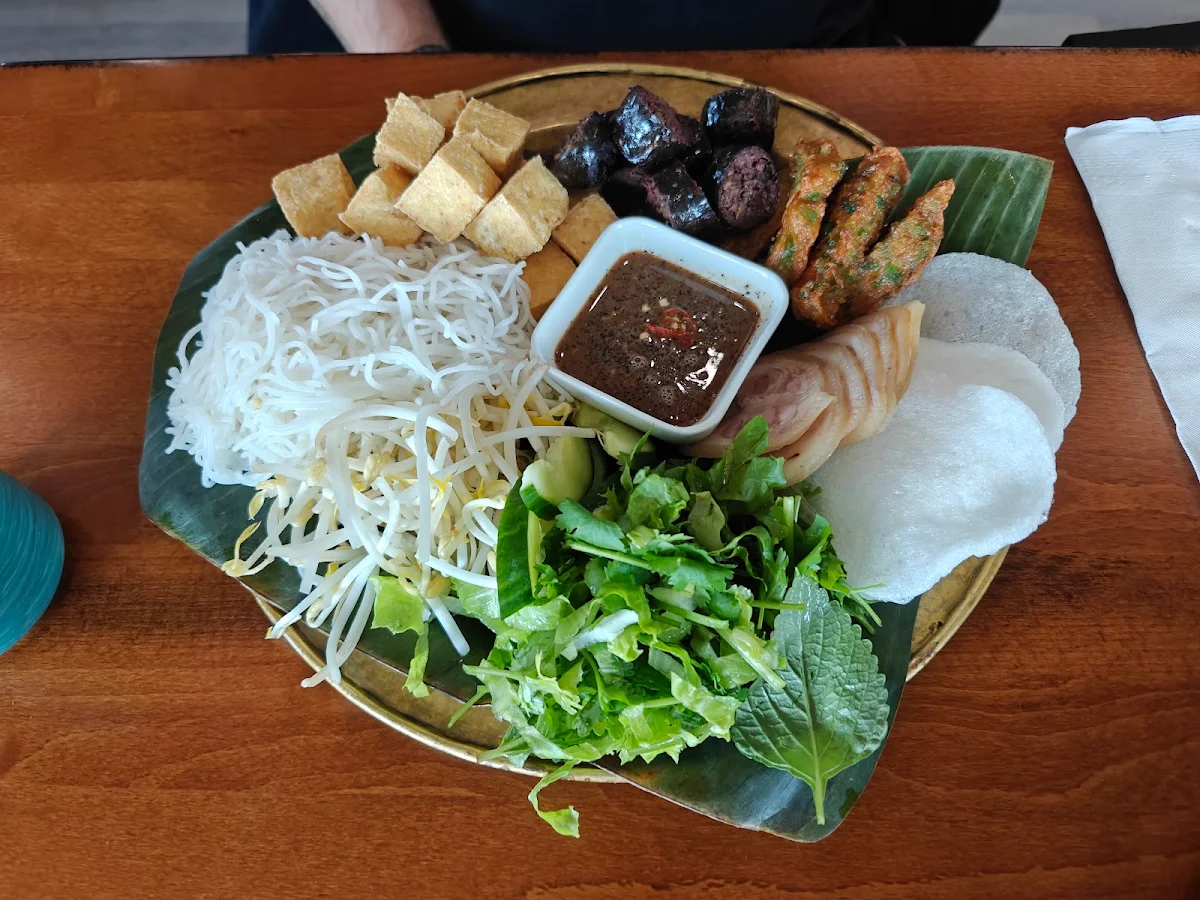 Bún Đậu Mắm Tôm Phát Lộc