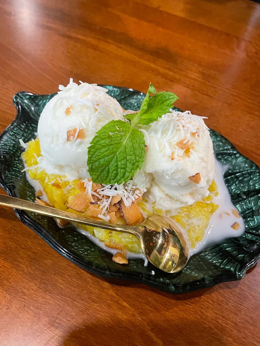 Ice Cream w Sticky Rice