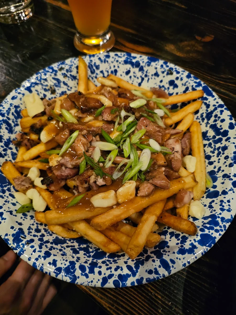 Smoked Chicken Poutine