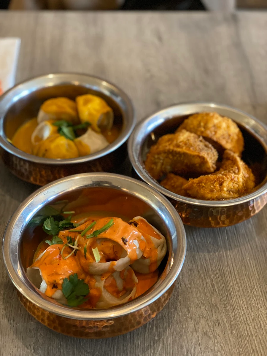 Butter Chicken Momo