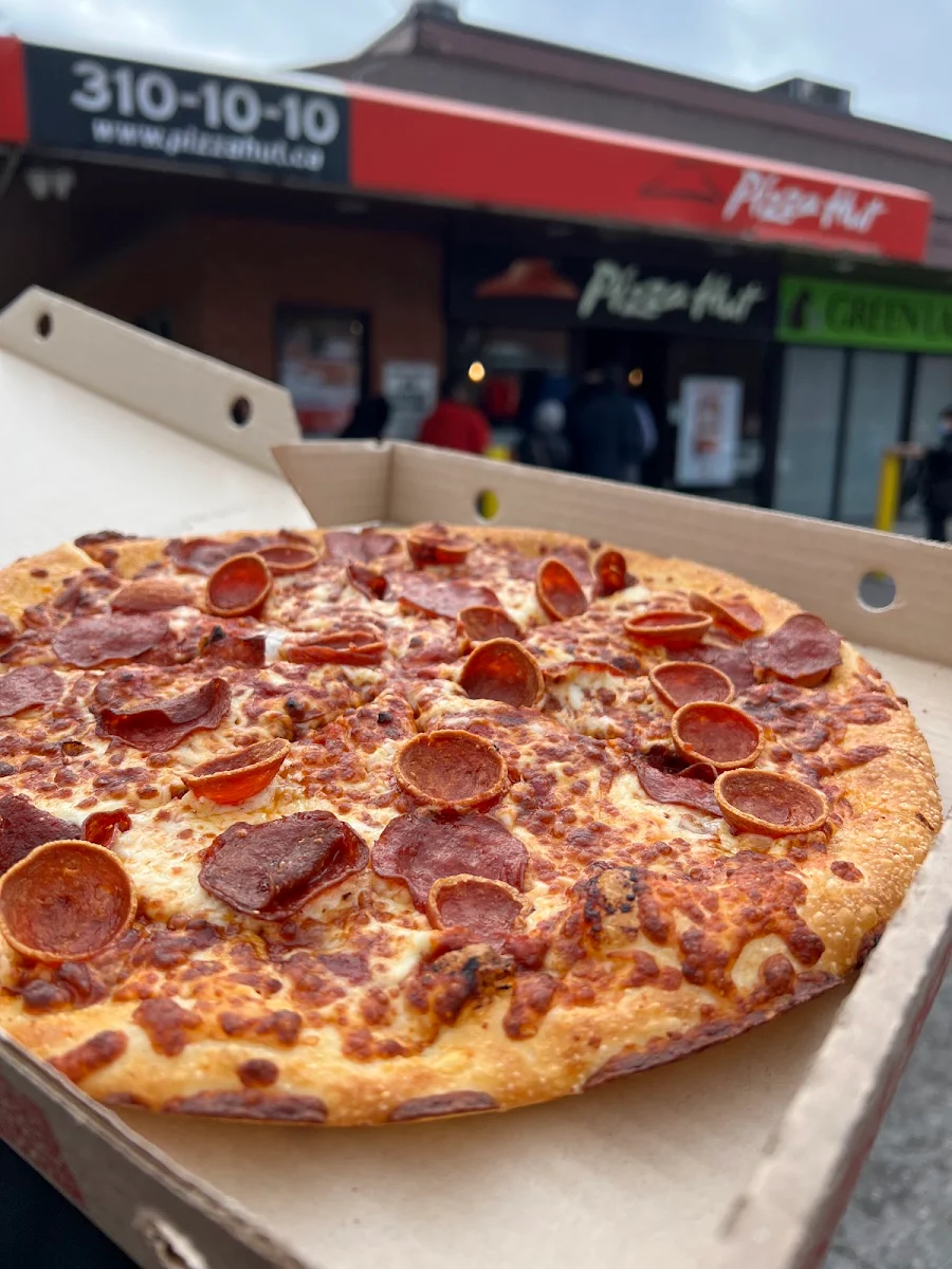 Hand Crafted Crust Pepperoni Pizza