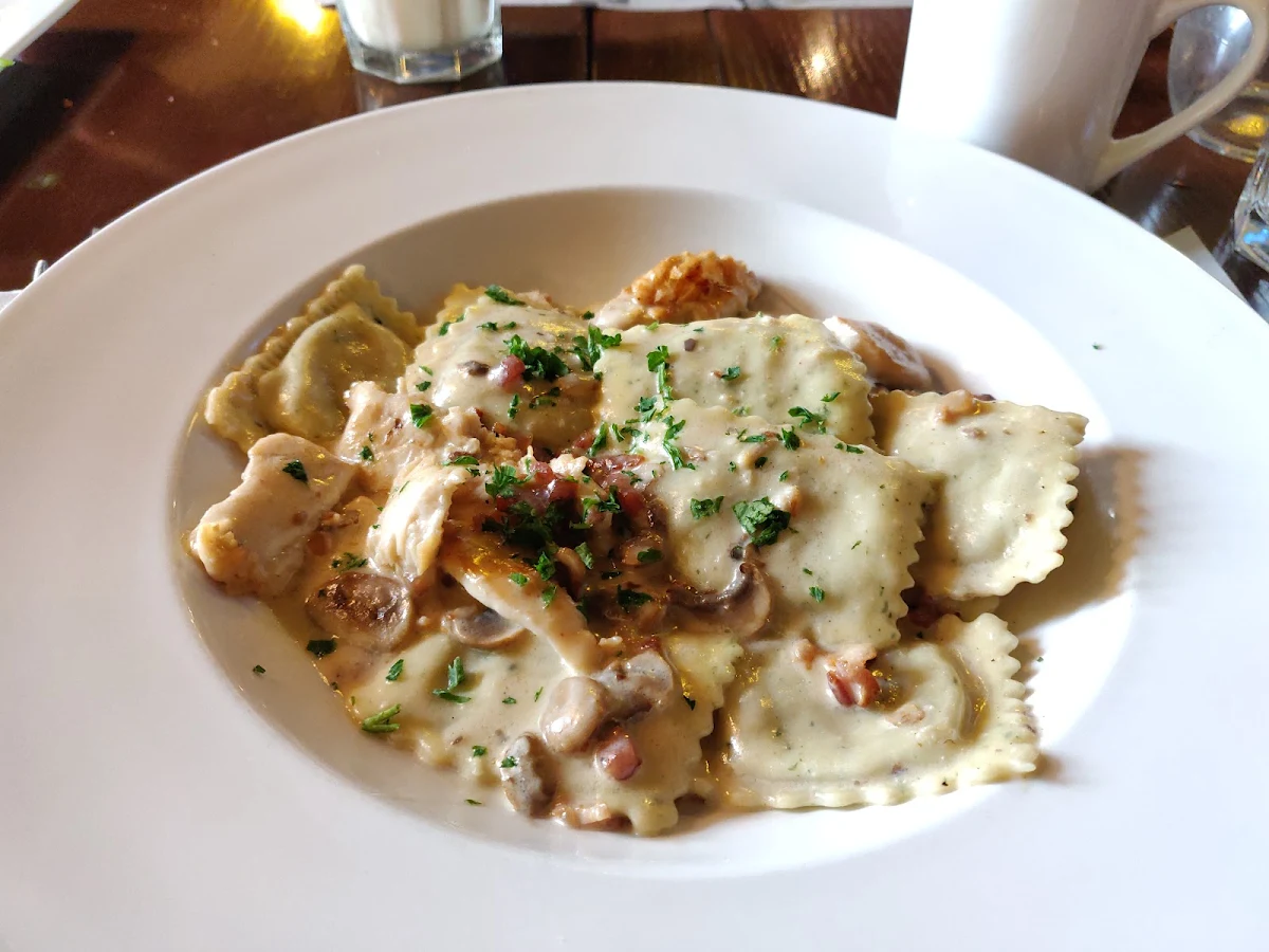 Chicken Alfredo with Mushroom and Mascarpone Cheese Ravioli