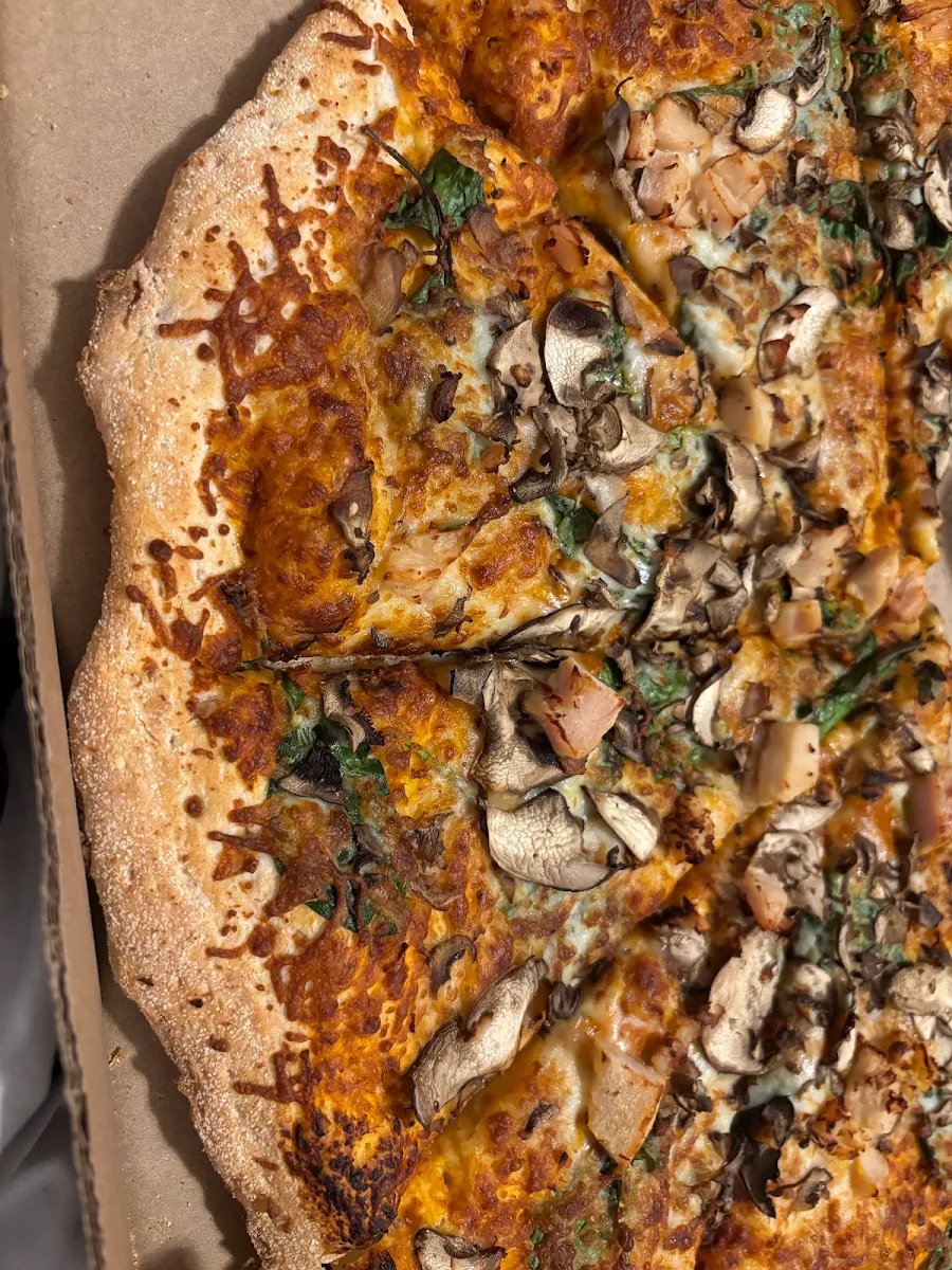 Butter Chicken Pizza