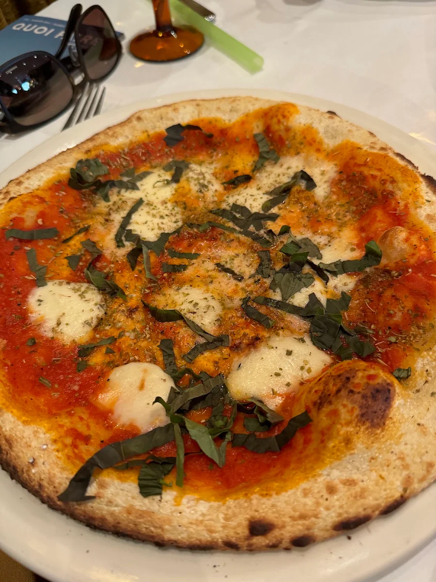Pizza Margherita Pizza