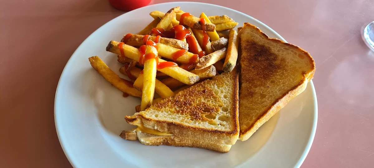 Grilled Cheese and Fries