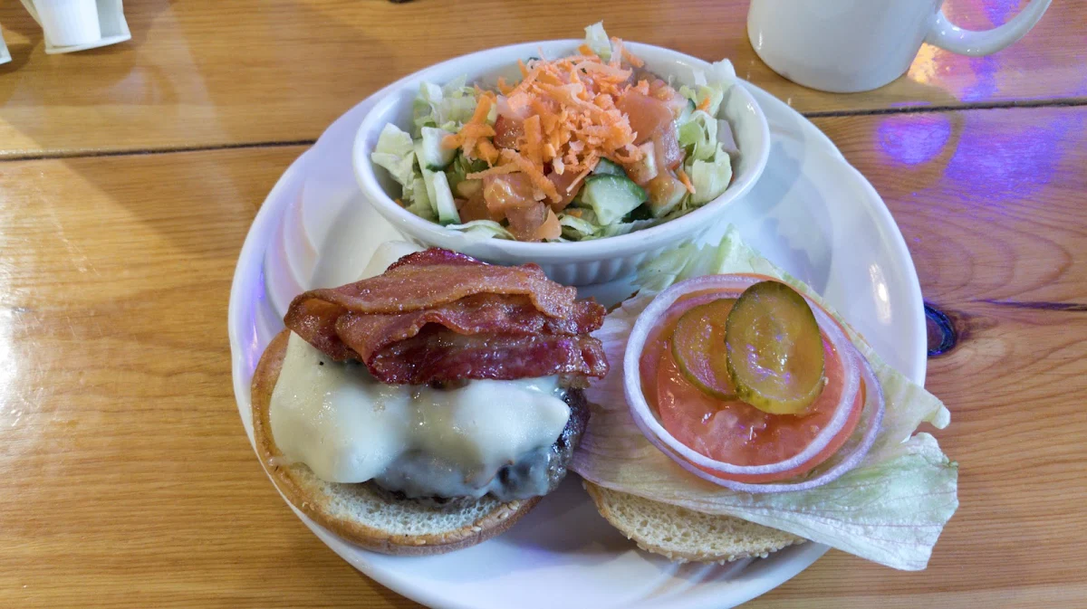 Mozza Bacon Mushroom Burger