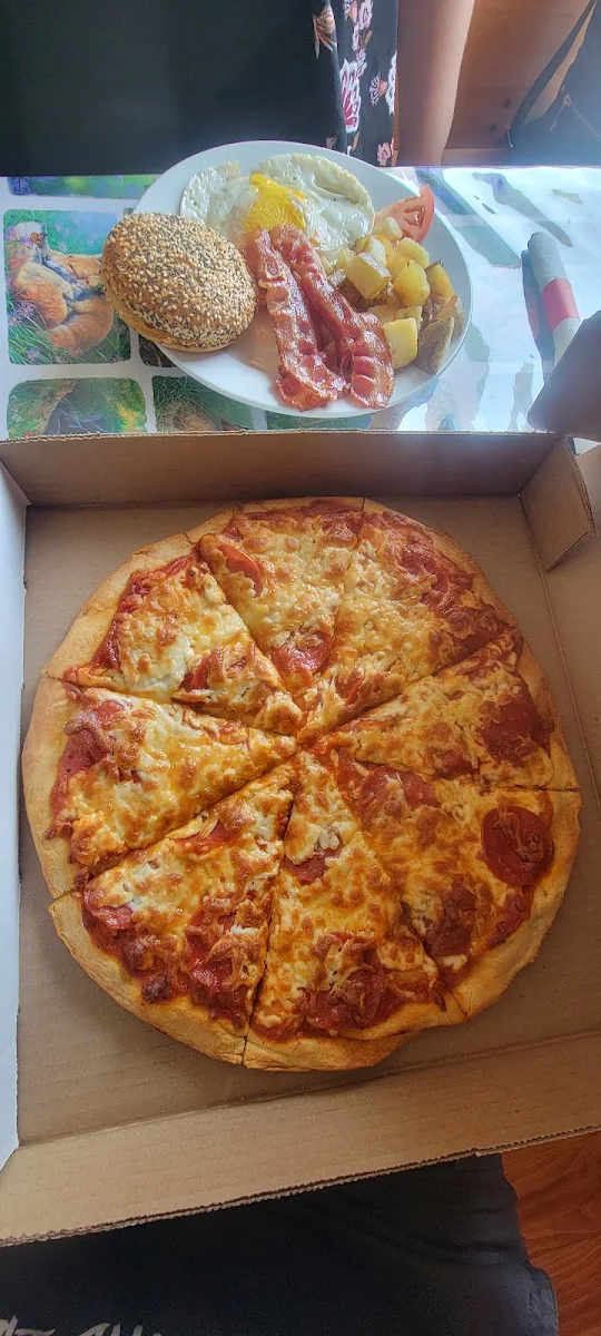 Pepperoni Pizza