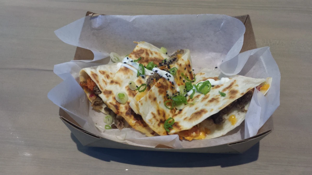 Omma Quesadilla
