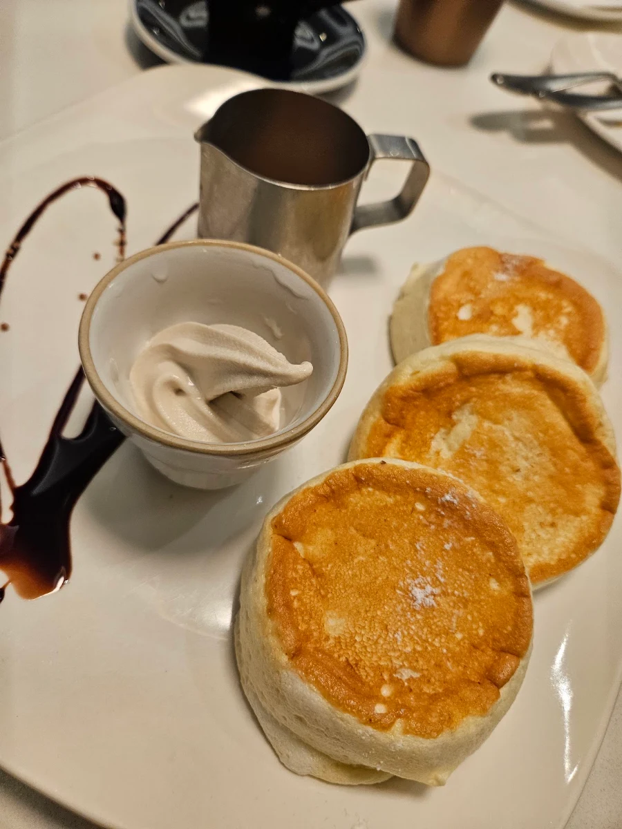 English Muffin with Butter