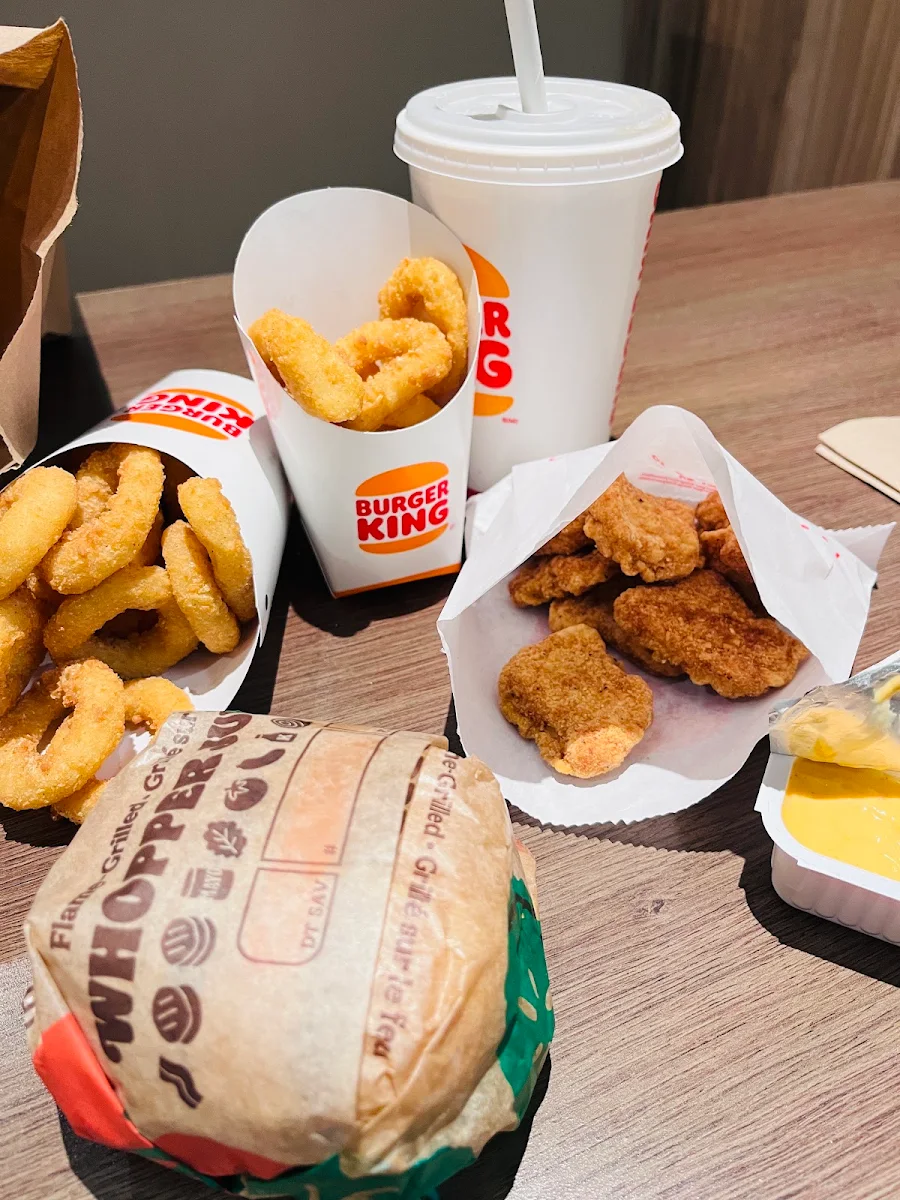 4 PC Chicken Nuggets King Jr Meal