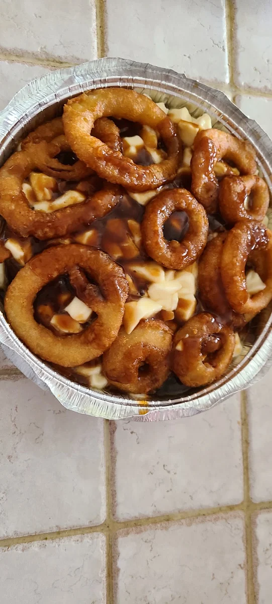 Onion Ring Poutine