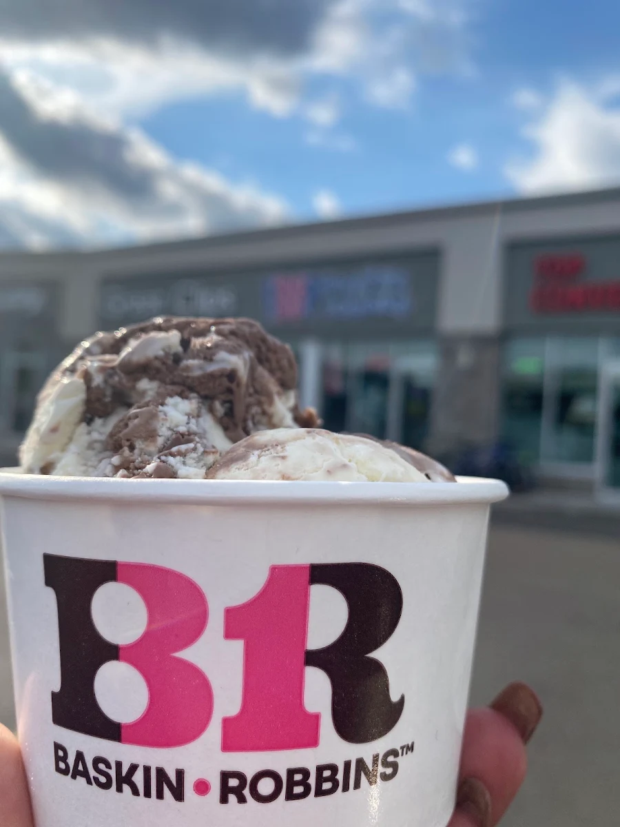 Chocolate & Vanilla Ice Cream