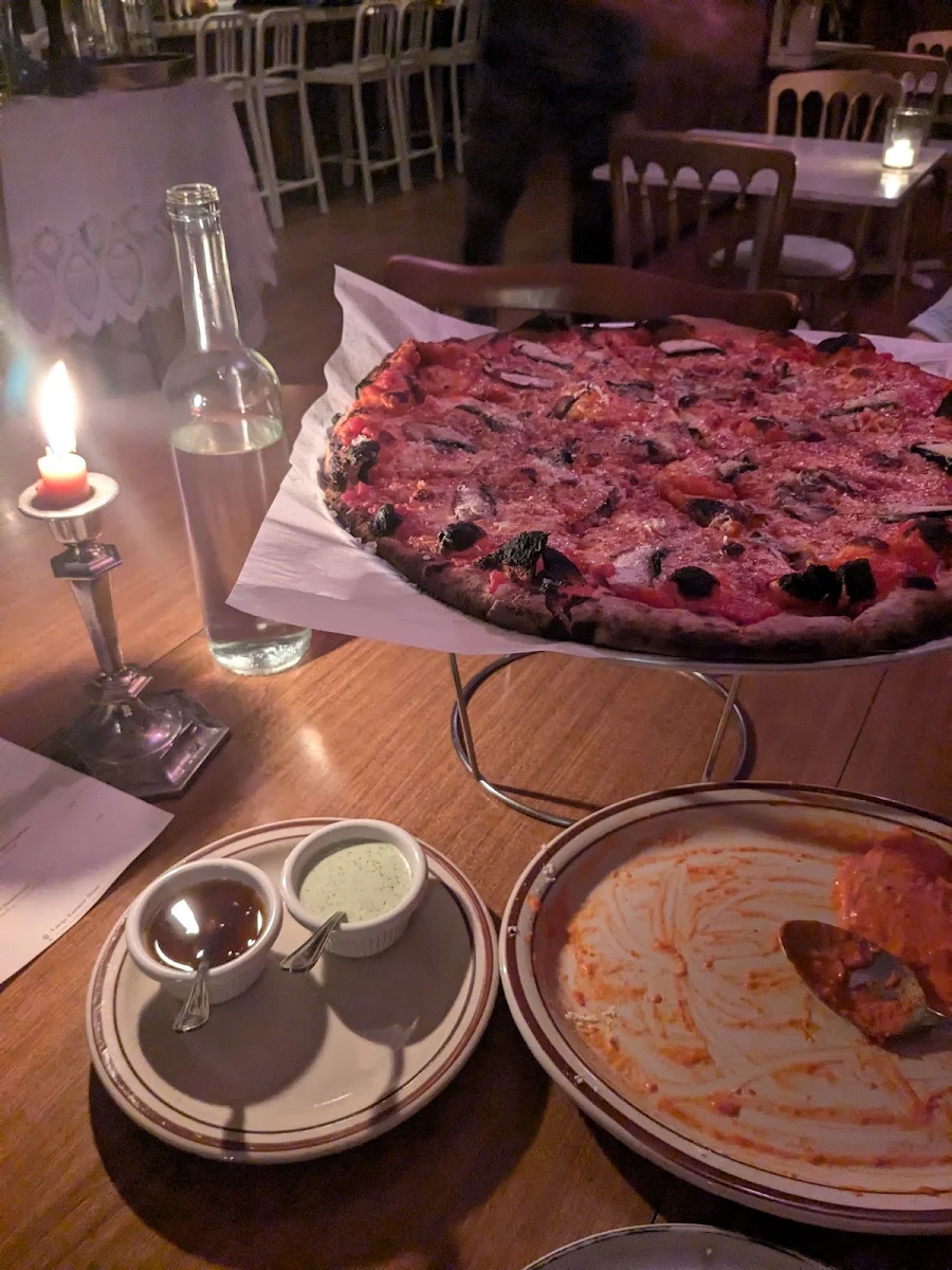 Pizza Funghi