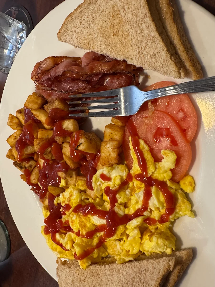 Scrambled Eggs and Hashbrowns
