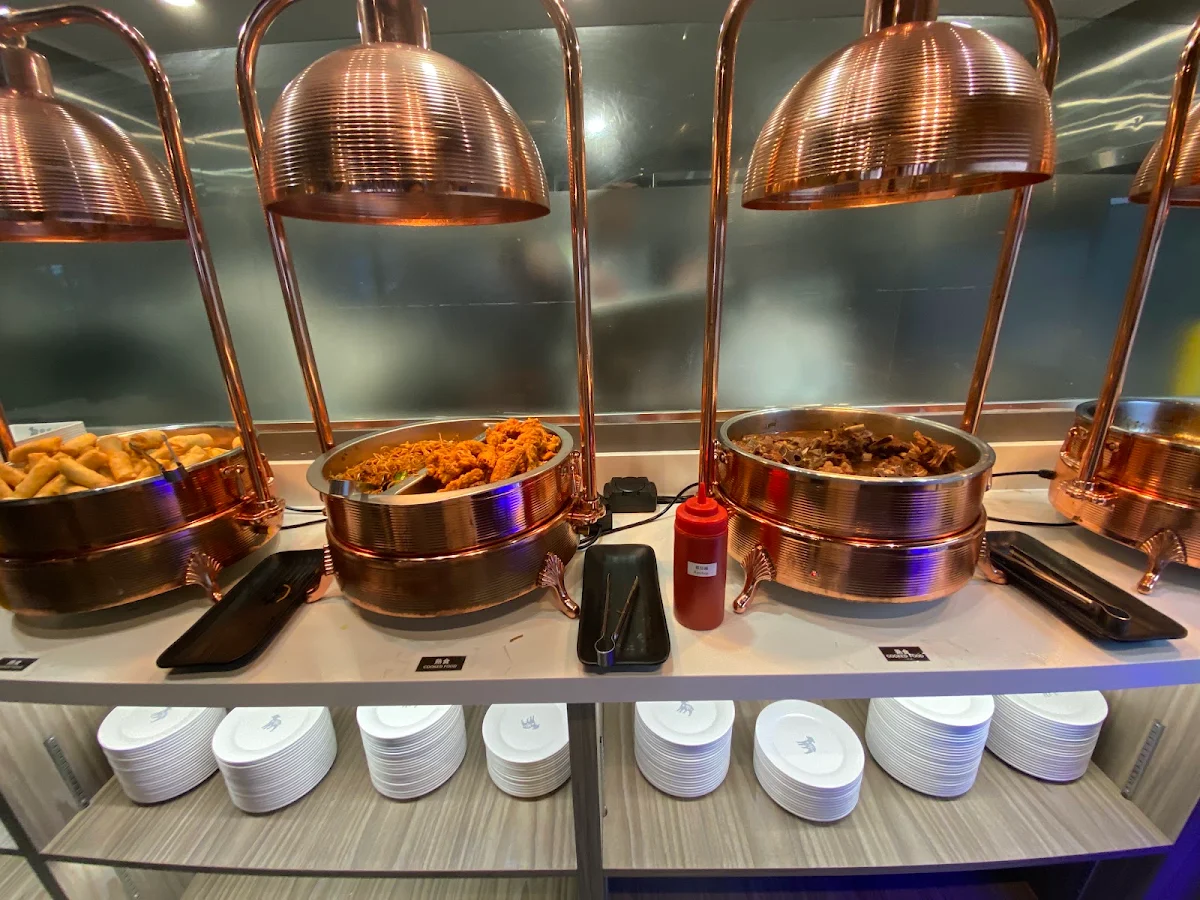 Hot Dishes from Food Station