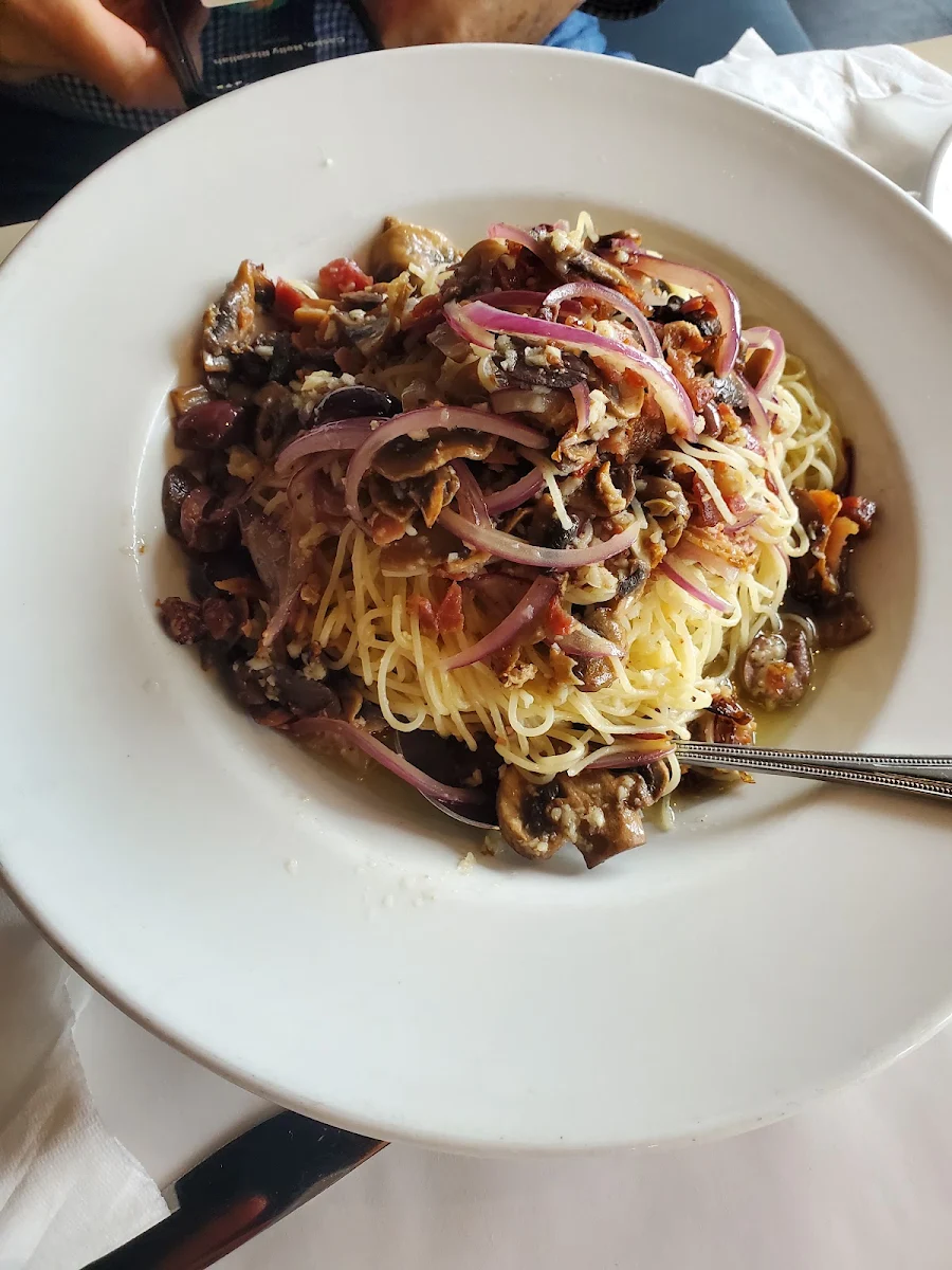 Linguine Confit De Canard Linguine Duck Confit
