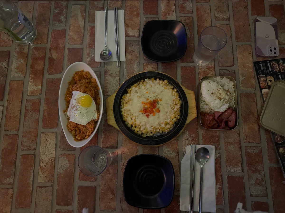 kimchi fried rice 김치볶음밥