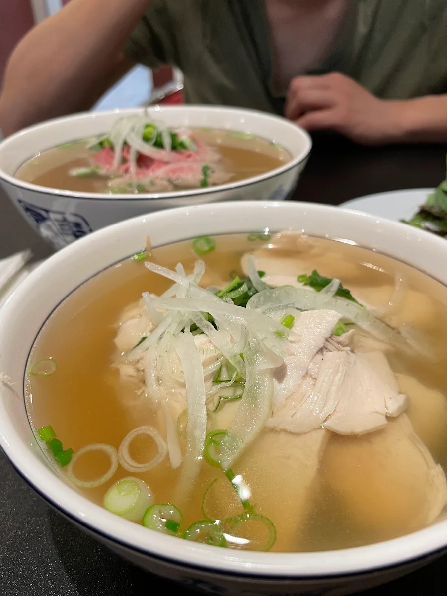 Rice Noodle with Chicken Breast