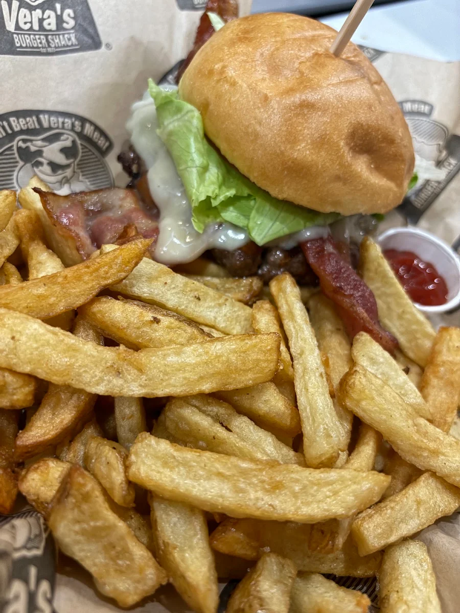 Wednesday BBQ Burger Combo