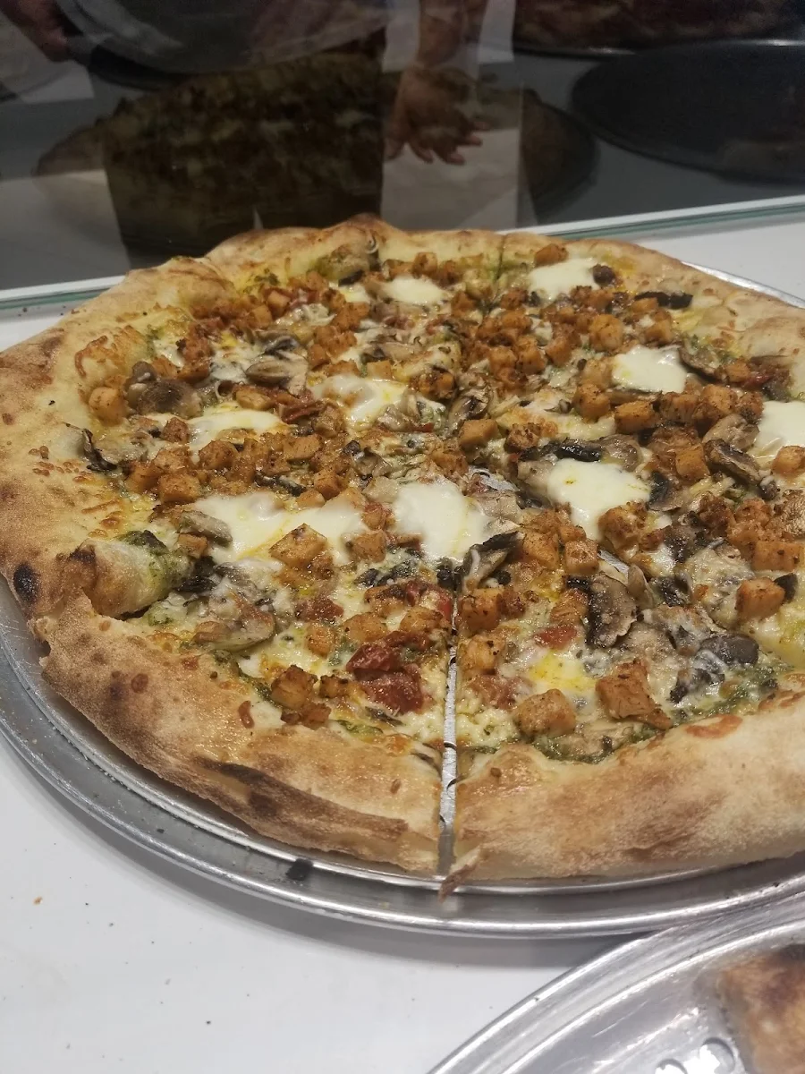 Pollo Pesto Chicken Pizza