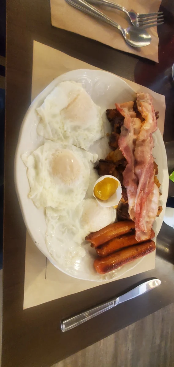 Oeufs Bacon Saucisses